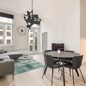  Apartment The Heart Of